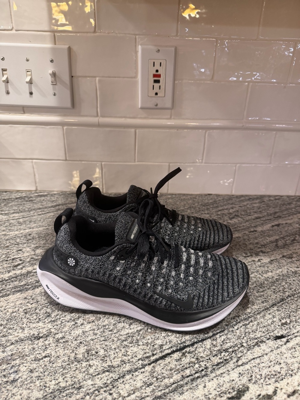 Women’s Nike Nike ReactX Infinity Run 4 'Oreo' DR2670-003 Size 7.5
